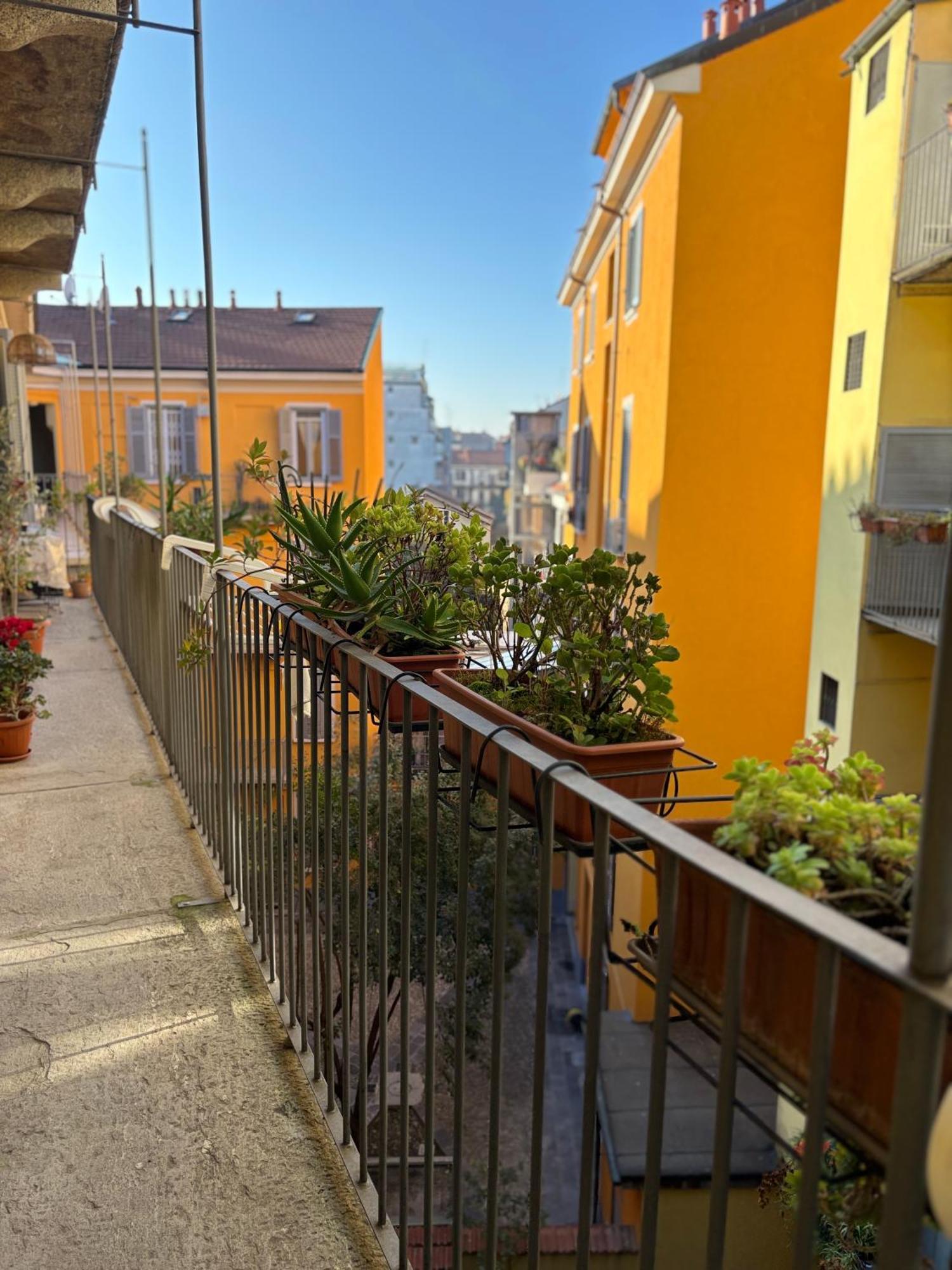 La Vecchia Milano-Les Nubles Vannucci - Il Ballatoio E Il Cortile ภายนอก รูปภาพ