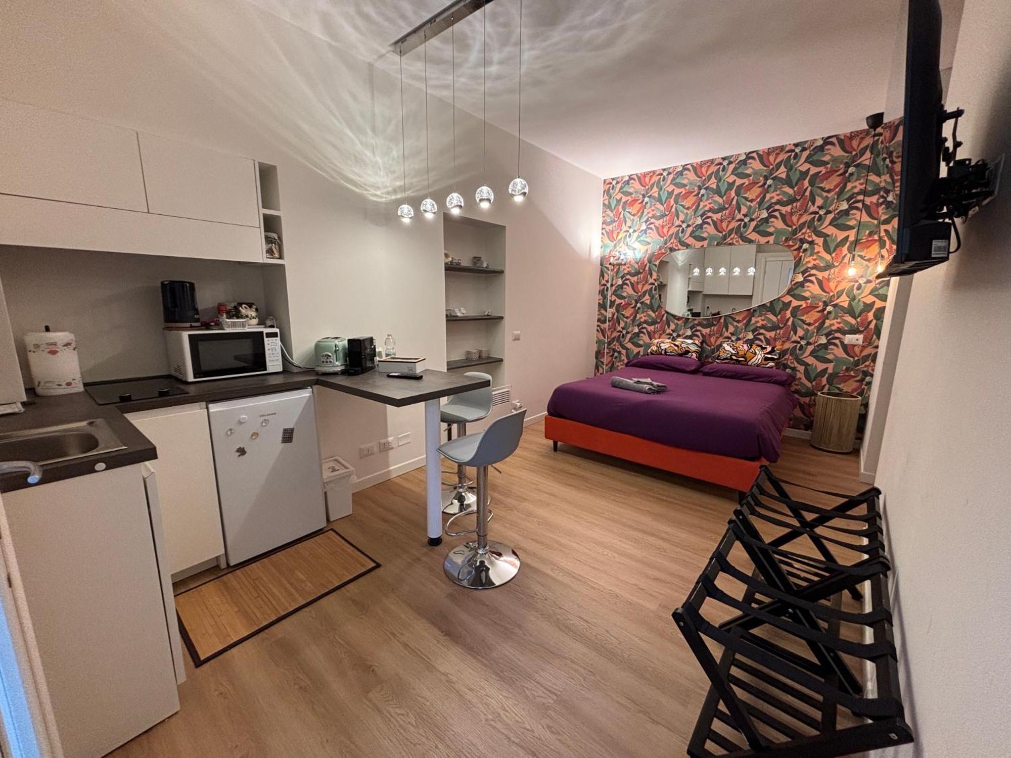 La Vecchia Milano-Les Nubles Vannucci - Il Ballatoio E Il Cortile ภายนอก รูปภาพ