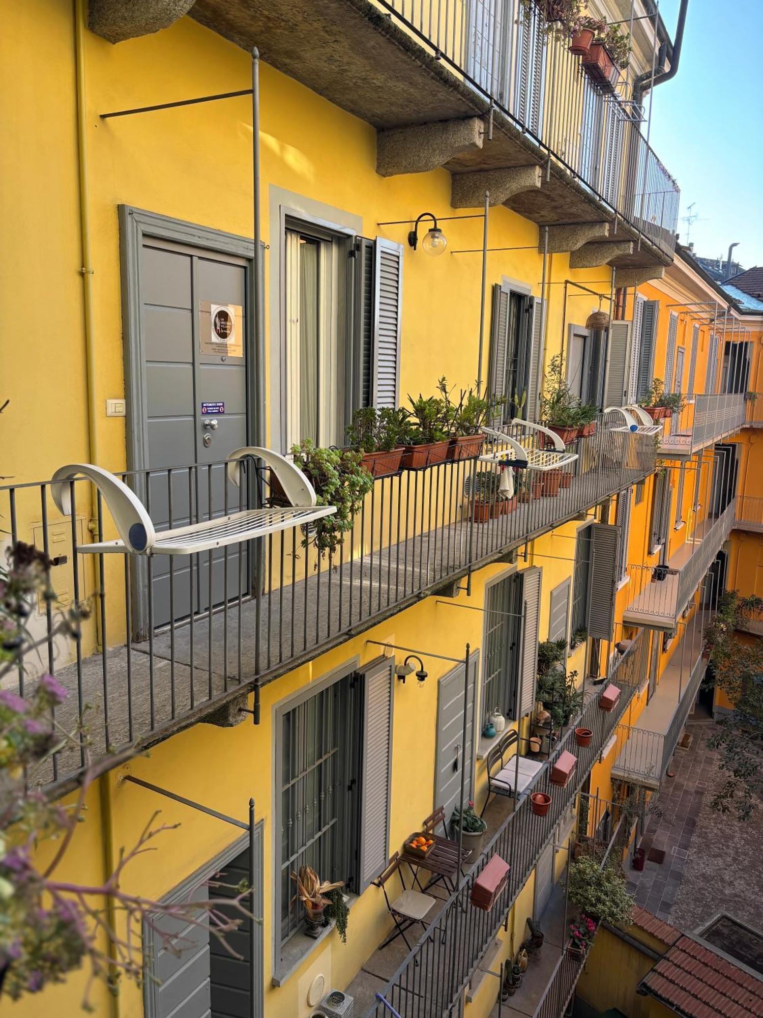 La Vecchia Milano-Les Nubles Vannucci - Il Ballatoio E Il Cortile ภายนอก รูปภาพ