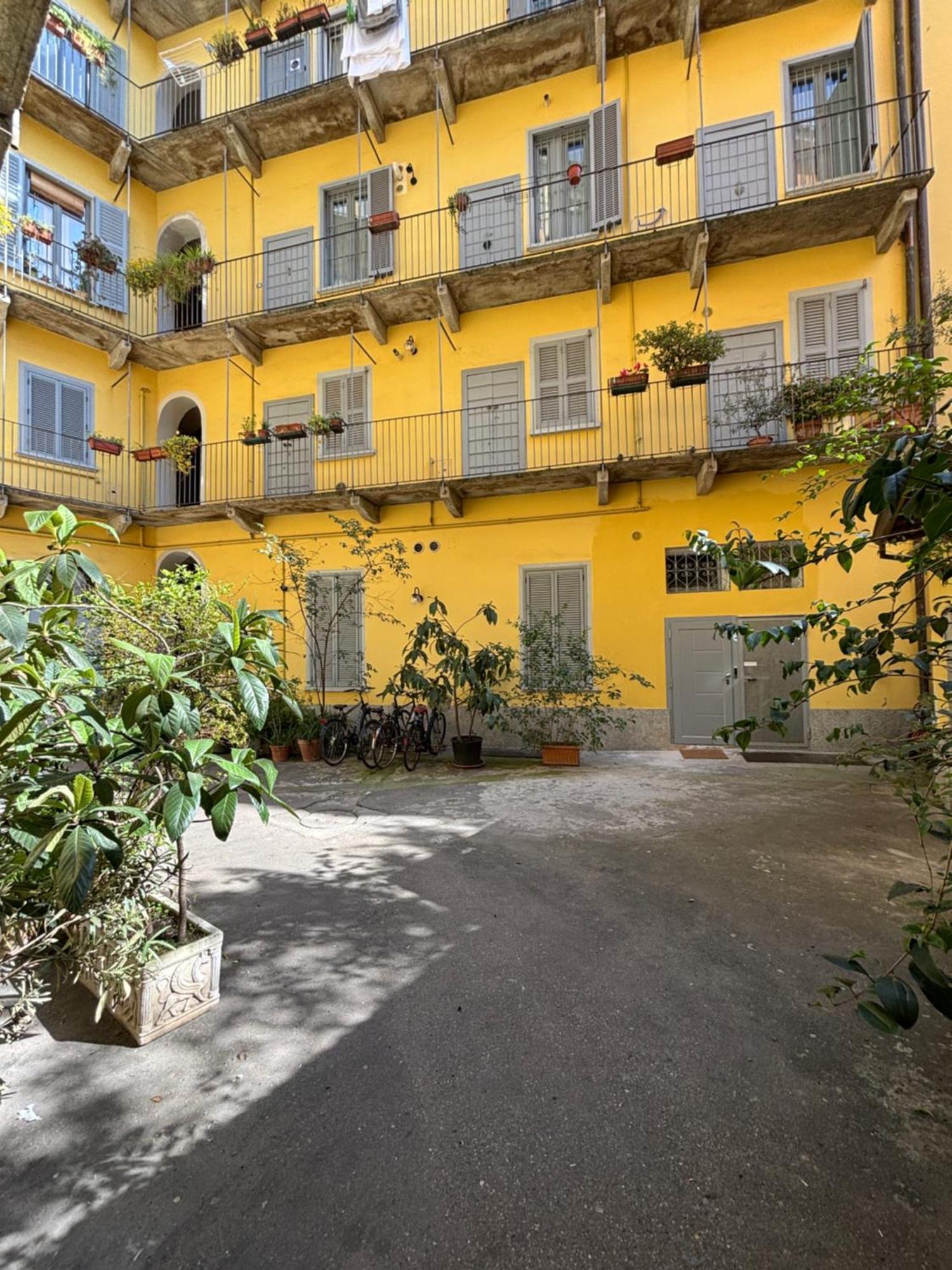 La Vecchia Milano-Les Nubles Vannucci - Il Ballatoio E Il Cortile ภายนอก รูปภาพ