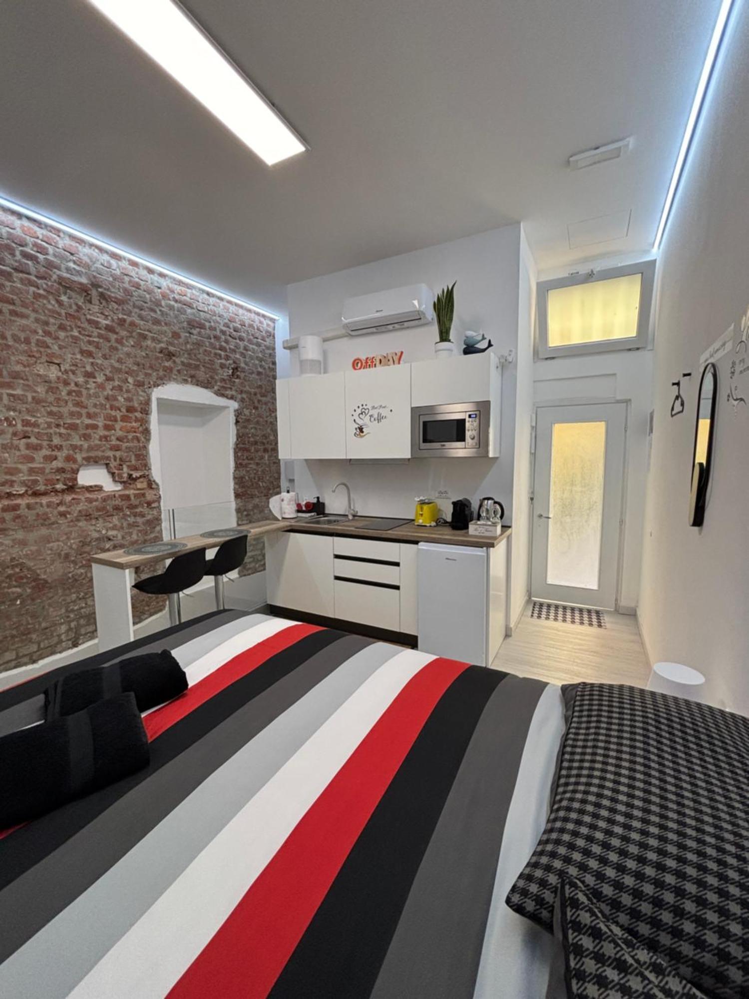 La Vecchia Milano-Les Nubles Vannucci - Il Ballatoio E Il Cortile ภายนอก รูปภาพ