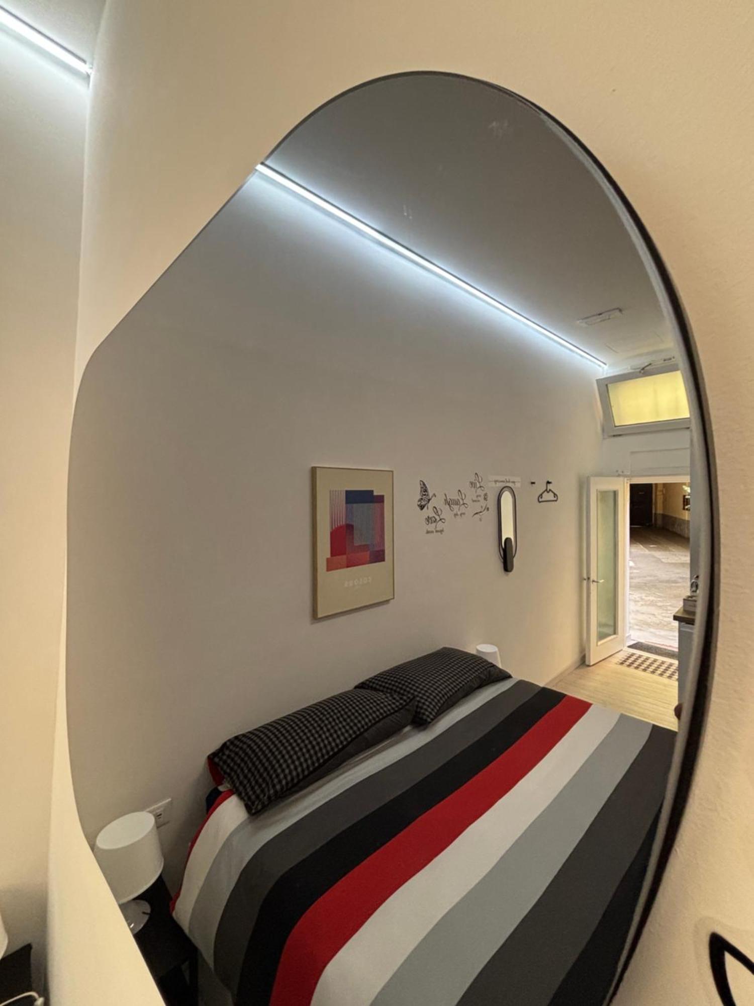 La Vecchia Milano-Les Nubles Vannucci - Il Ballatoio E Il Cortile ภายนอก รูปภาพ